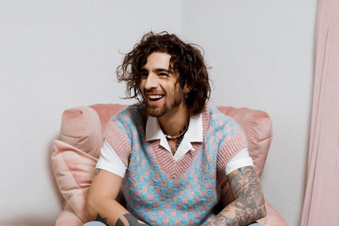 Володимир Дантес став "батьком"