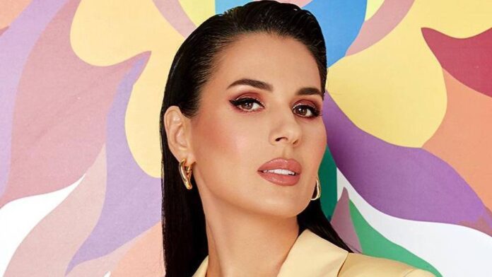 Маша Єфросініна не читає українських новин