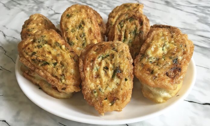 Обсмажені рулетики з лавашу