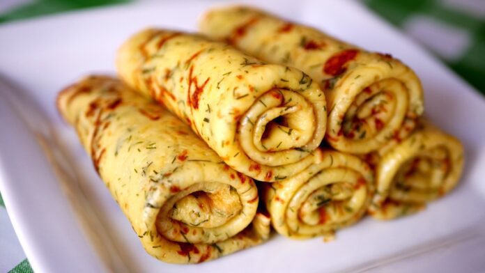 Ніжні та ароматні сирно-яєчні млинці 