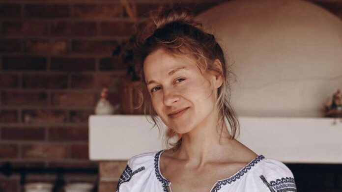 Ольга Мартиновська заінтригувала мережу округлою фігурою