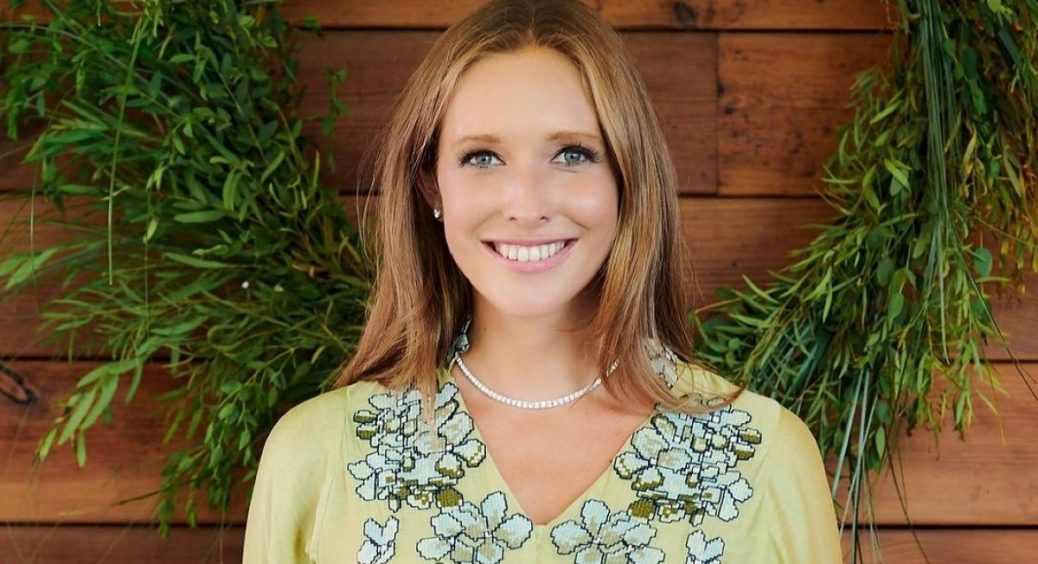 Телеведуча Катерина Осадча зізналася, чому її старший син не йде на фронт: зірковий хлопець призовного віку 