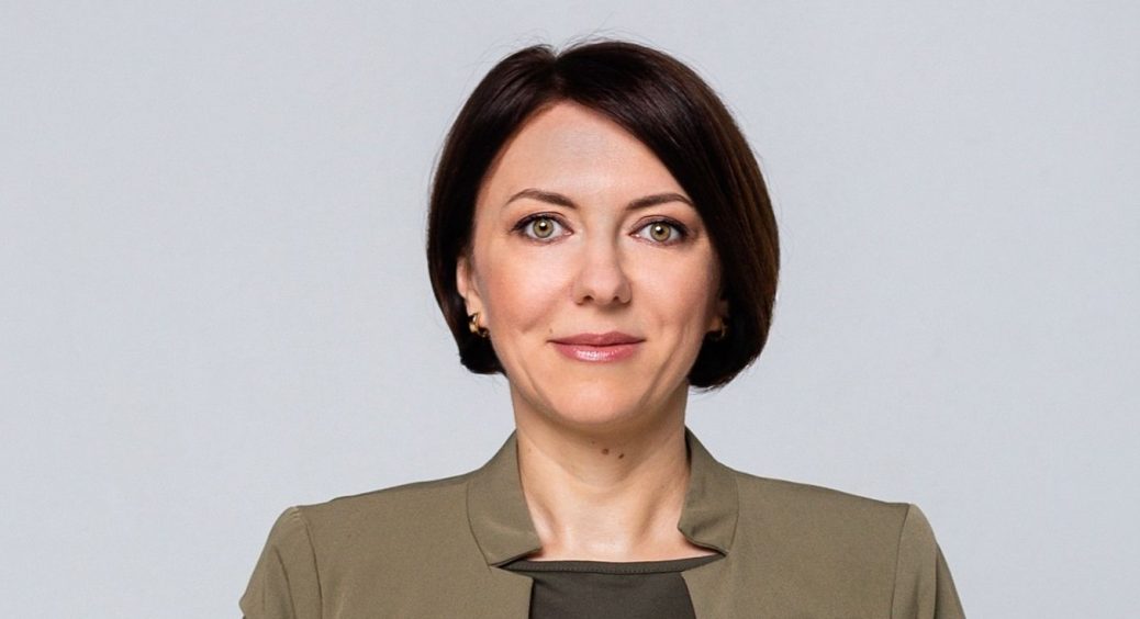 Військовий облік жінок в Україні: Ганна Маляр пояснила, як українкам ставати на облік та кого мобілізують 