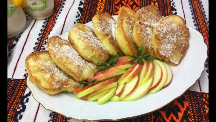 Оладки з яблуками за українським рецептом