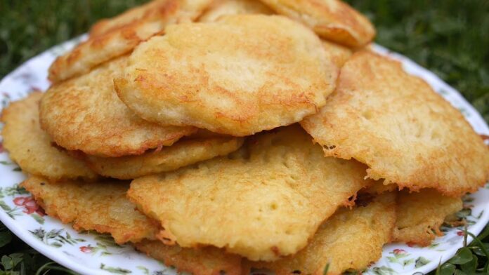 Як приготувати корисні деруни за лічені хвилини