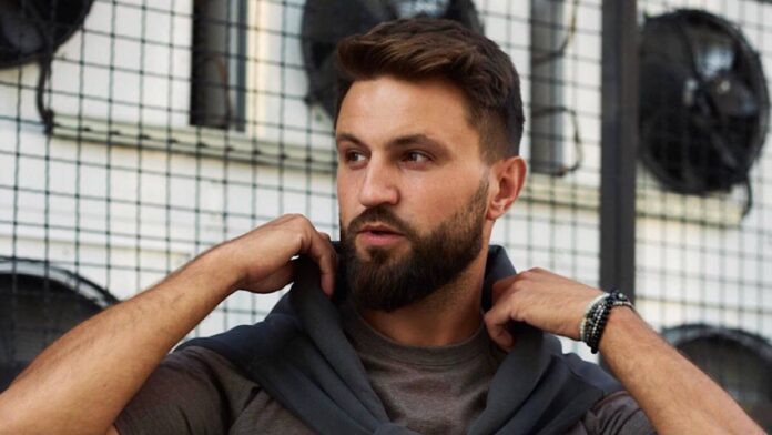 Андрій Задворний вирішив налагодити особисте життя, але не собі, а Тарапаті