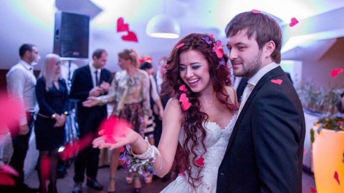 Дзідзьо гучно відгуляв весіля Дзідзьо гучно відгуляв весіля