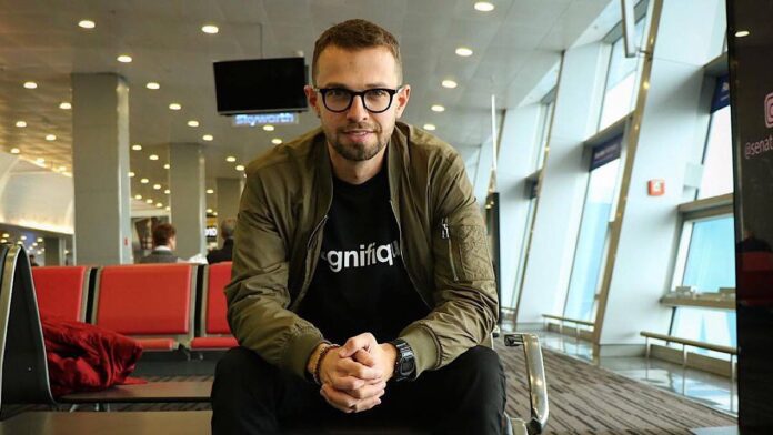 Антон Птушкін вперше за тривалий час вийшов на зв'язок Антон Птушкін вперше за тривалий час вийшов на зв'язок