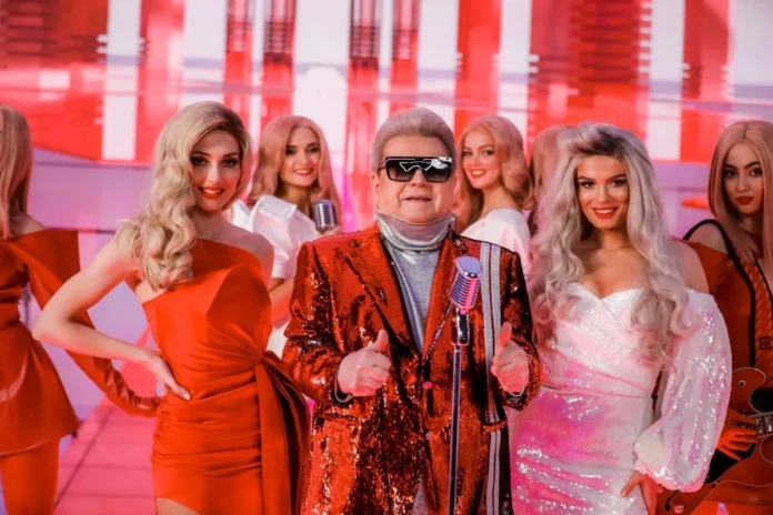 Як виглядає і чим займається син Михайла Поплавського