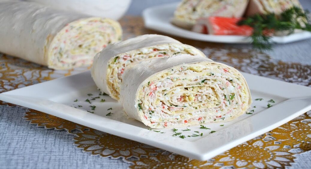 Бомбезна закуска, яку змітають зі столу: бюджетний рецепт з крабових паличок, який проситимуть всі подруги 