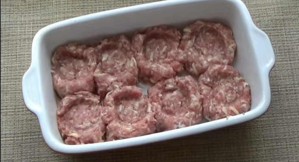 Не Біляші, а м’ясні Ватрушки. Дуже люблю цей рецепт до сметанки – Підслухала на Полтавщині 