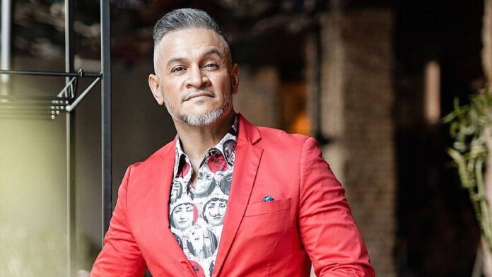 Ектор Хіменес-Браво показав, як святкує 51-й день народження