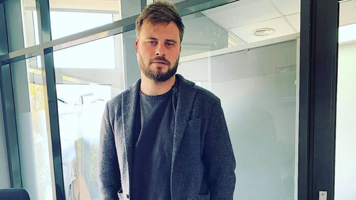 Єгор Гордєєв вирішив сам робити ремонт у квартирі