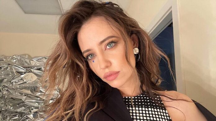 Надя Дорофєєва показала дитячі фотографії і зізналась, що мала купу комплексів