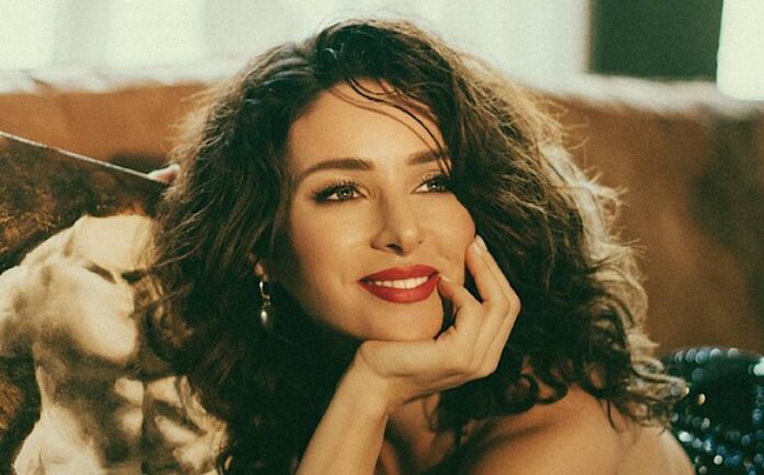 Злата Огнєвіч публічно показала своє справжнє волосся