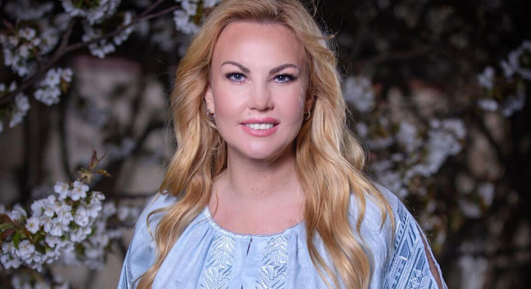 Камалія після розлучення зізналася, що закохалась з першого погляду: це було вночі при ліхтарях 