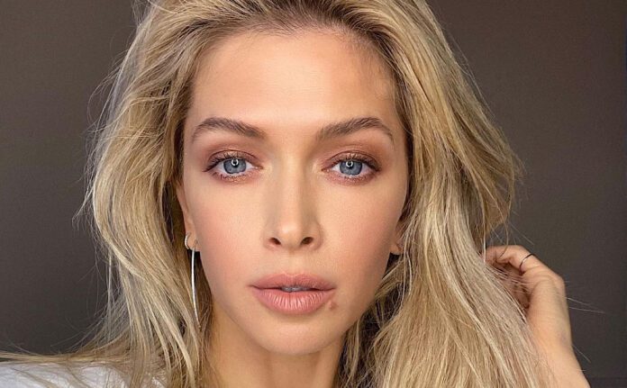 Віра Брежнєва вилетіла в Сполучені Штати Америки Віра Брежнєва вилетіла в Сполучені Штати Америки