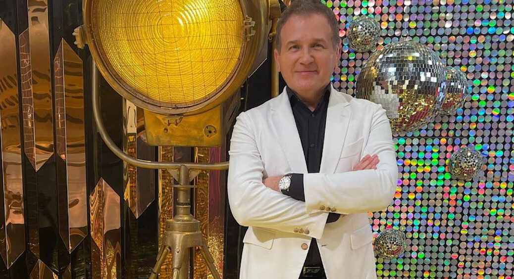 Юрій Горбунов показав архівні фотографії: як виглядав у молодості ведучий та яким його покохала Катя Осадча 