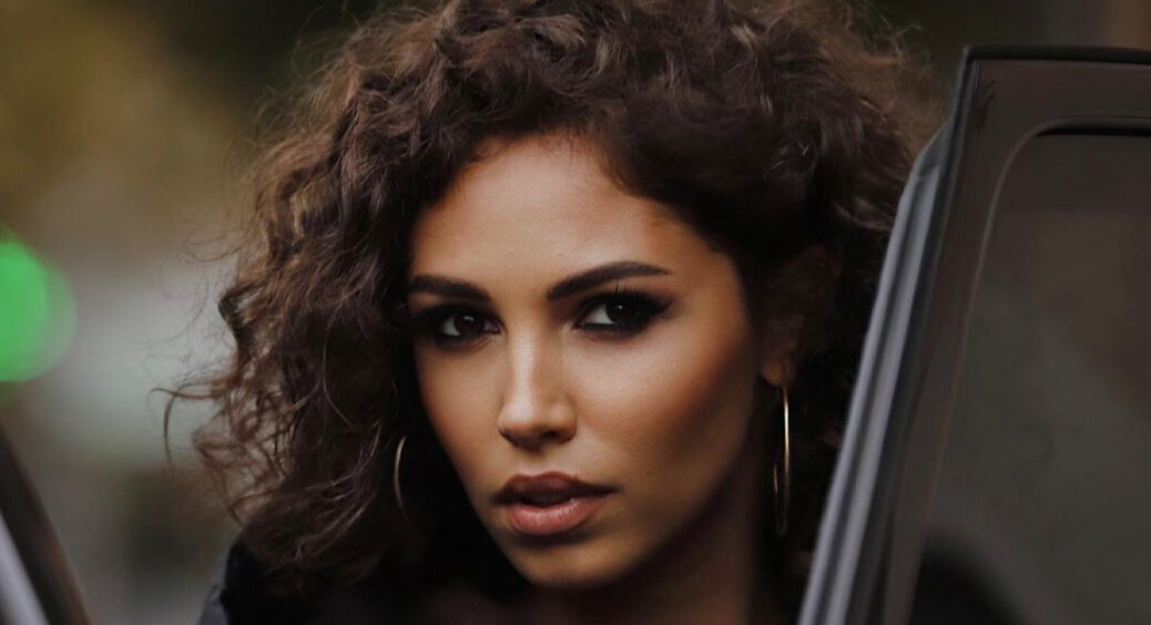 Обраниця Заливако з “Холостяка” Богдан похизувалась букетом та показала, хто тепер займає місце в її серці 