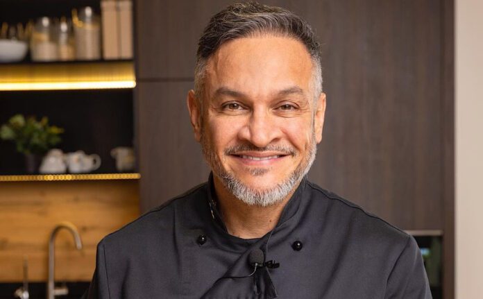 Ектор Хіменес-Браво розповів про досвід невдалої пересадки волосся