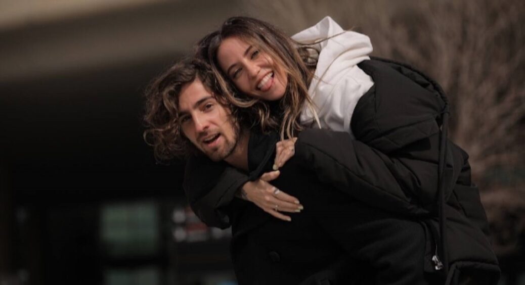 Із басейном та величезною територією: Дорофєєва показала свій будинок, де жила з Дантесом 