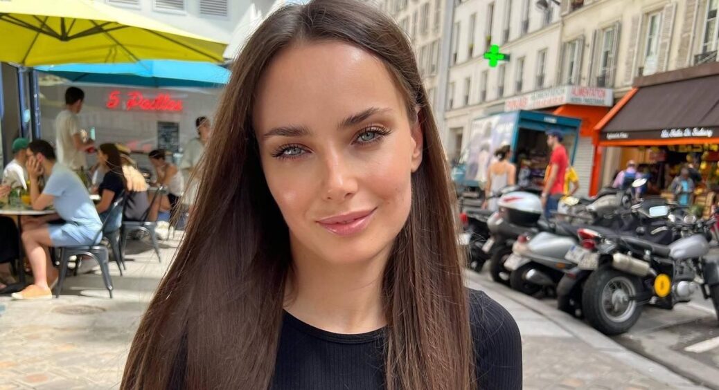 Ксенія Мішина зізналася, що на сніданках в готелях набирає повні тарілки, але з’їдає не все: “Далеко не все” 