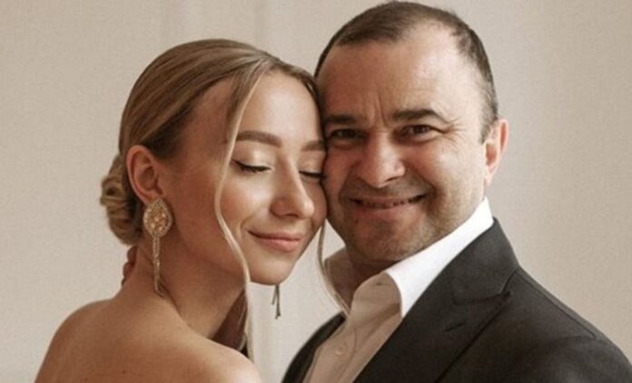 Дружина Віктора Павліка показала, як живе мама зірки Дружина Віктора Павліка показала, як живе мама зірки