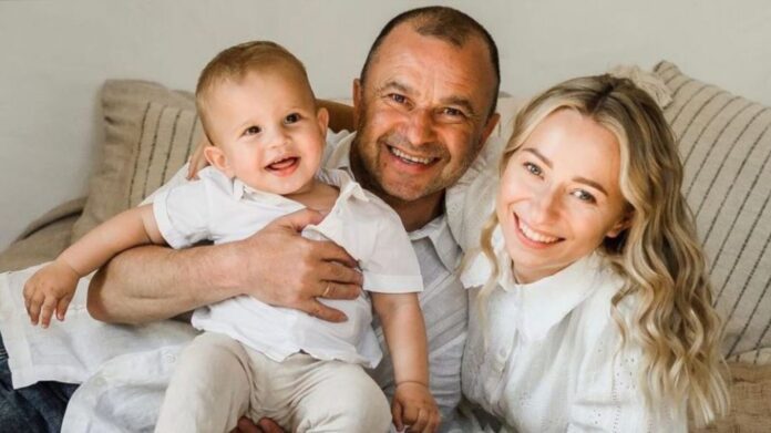 Не справляється з сином, а хотіла й доньку: дружина Віктора Павліка показала реальне материнство