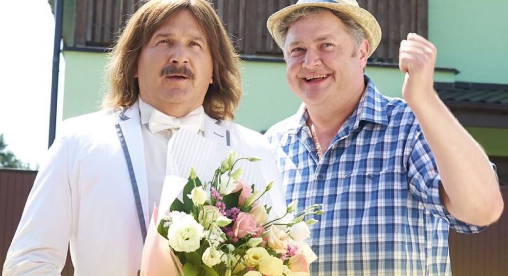 Зірка “Скаженого весілля” Назар Задніпровський зустрів 47-річчя і показав дитяче фото: Горбунов привітав друга 