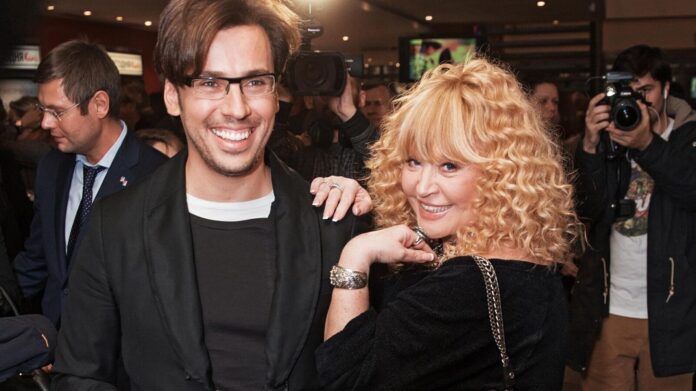 Галкін розкрив секрет виховання дітей: з дружиною не свариться та не з'ясовує стосунків Галкін розкрив секрет виховання дітей: з дружиною не свариться та не з'ясовує стосунків