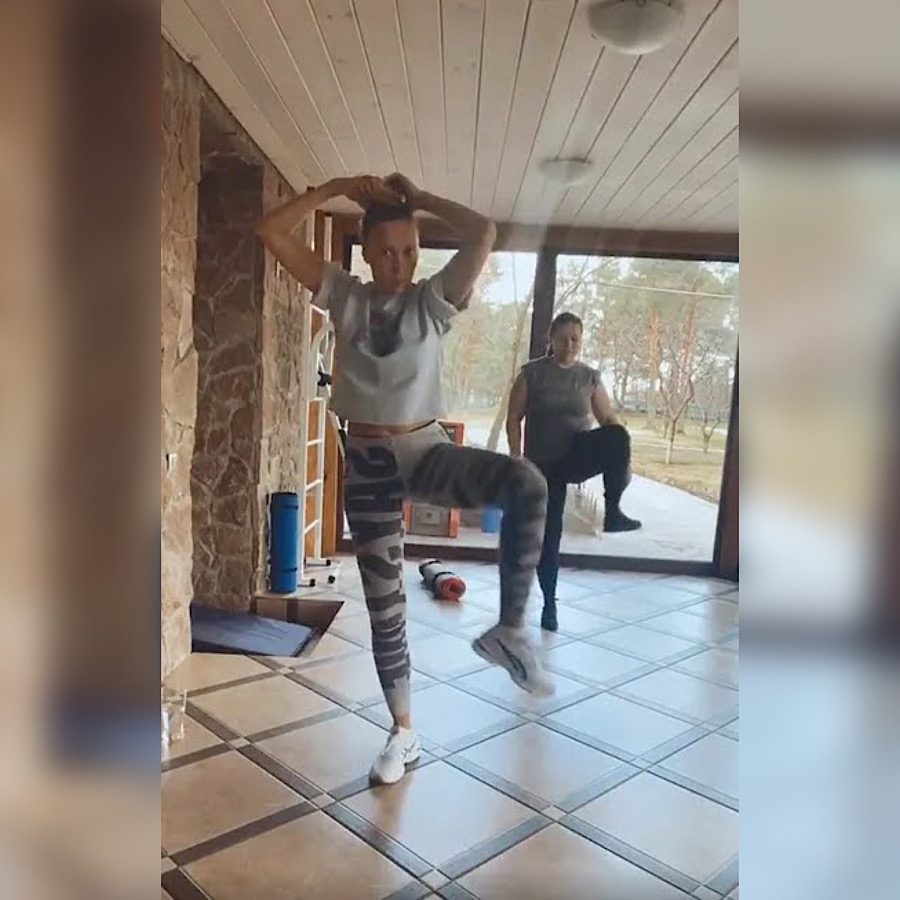 Оля Полякова