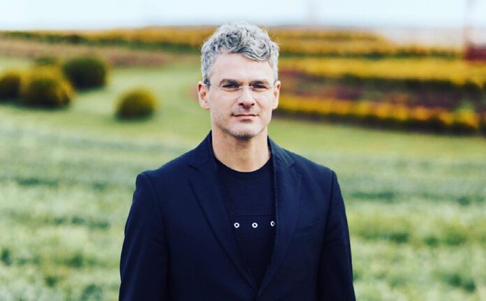 Як виглядає перша дружина Арсена Мірзояна