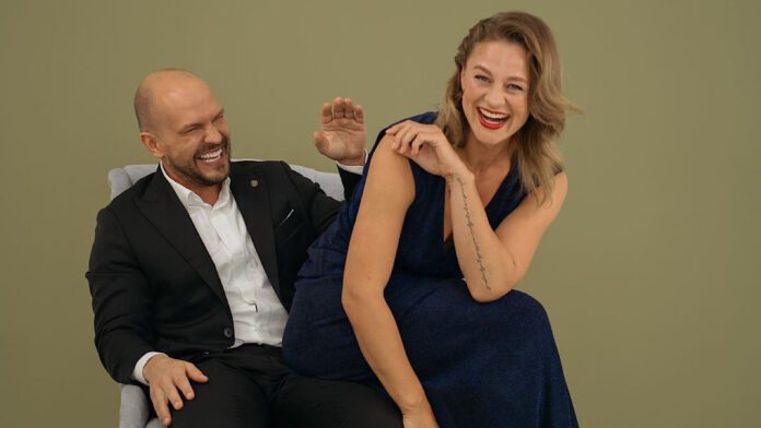 Які стосунки між Мартиновською та Ярославським 