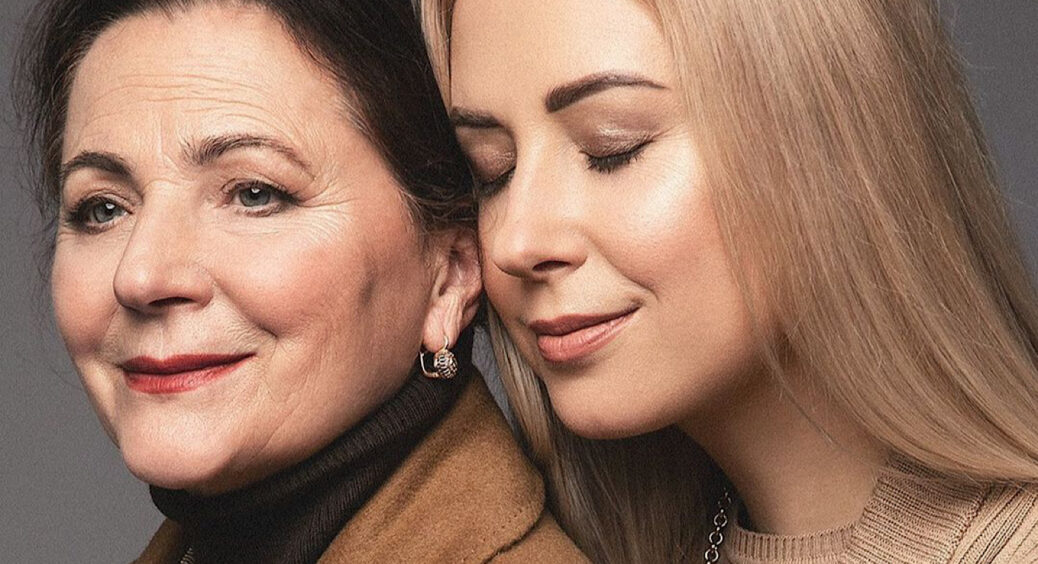 Тоня Матвієнко вразила архівними кадрами родини: якою була легендарна Ніна Митрофанівна в молодості? 