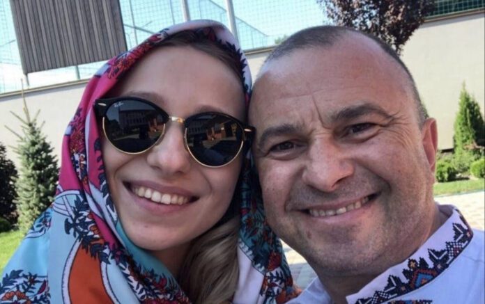 Молода дружина Віктора Павліка показала мускулатуру чоловіка Молода дружина Віктора Павліка показала мускулатуру чоловіка