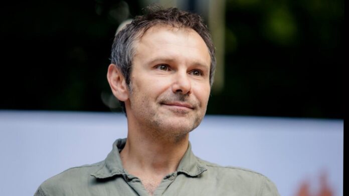 Лідера гурту Океан Ельзи застукали в обіймах неймовірної білявки