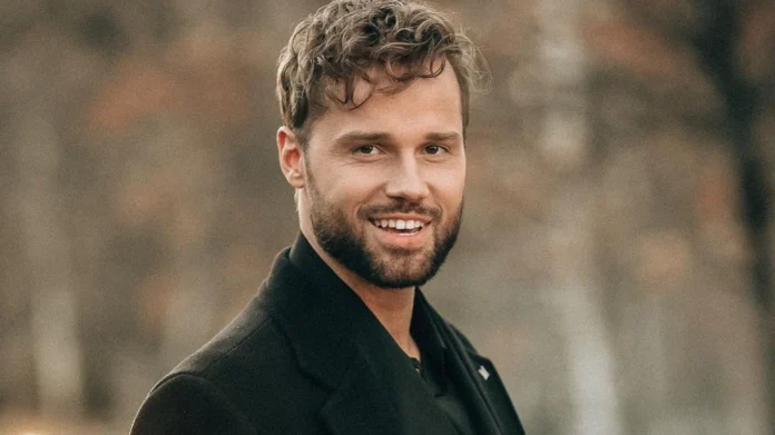 У мережі з'явилось фото мами Алекса Топольського