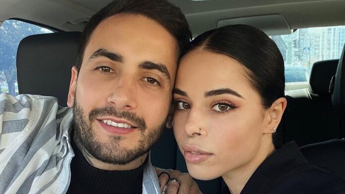 Роман показав, де зіграє своє весілля 