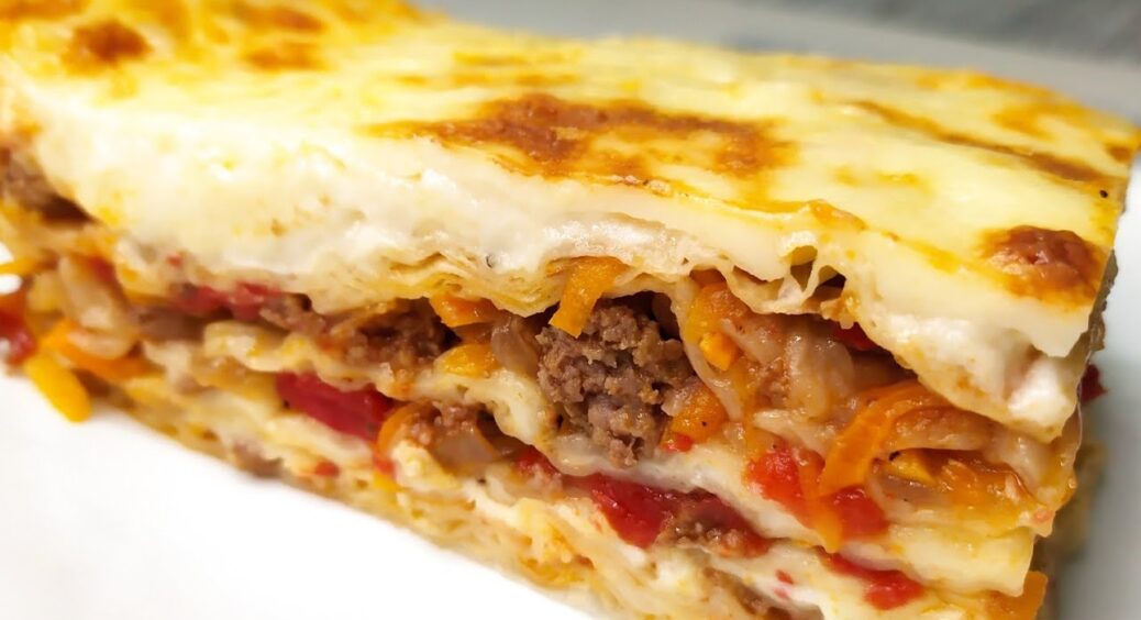 Лінива лазанья з фаршем: смакує, як класична італійська страва, але готується в рази швидше та простіше 