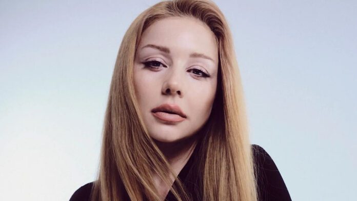 Яке справжнє прізвище Кароль