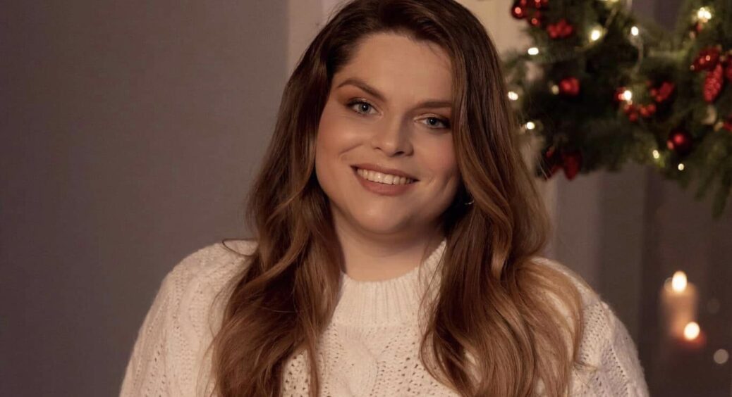 “Ласкаво просимо, донечко”: Неля Шовкопляс повідомила про поповнення і показала новонароджену у пологовому 