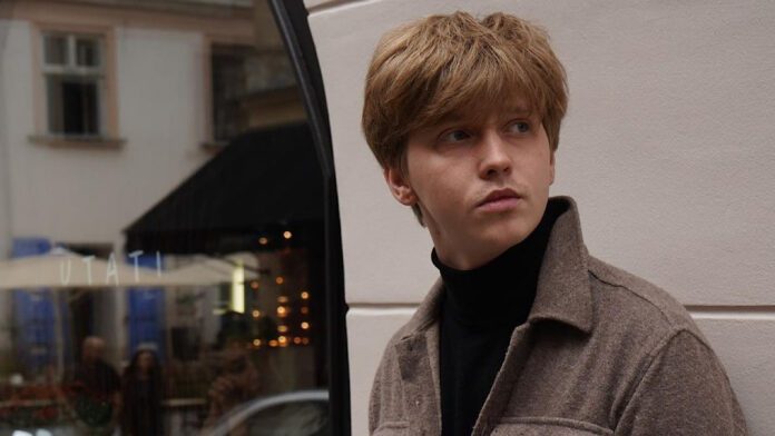 Саша Цвігун показав кохану 