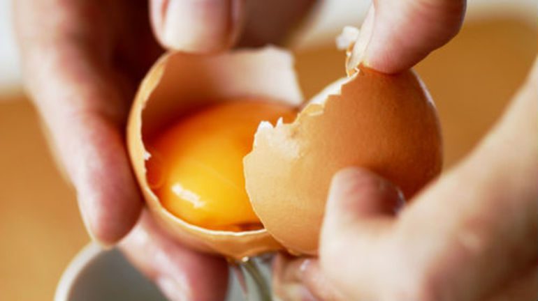 Обережно розбивайте яйця