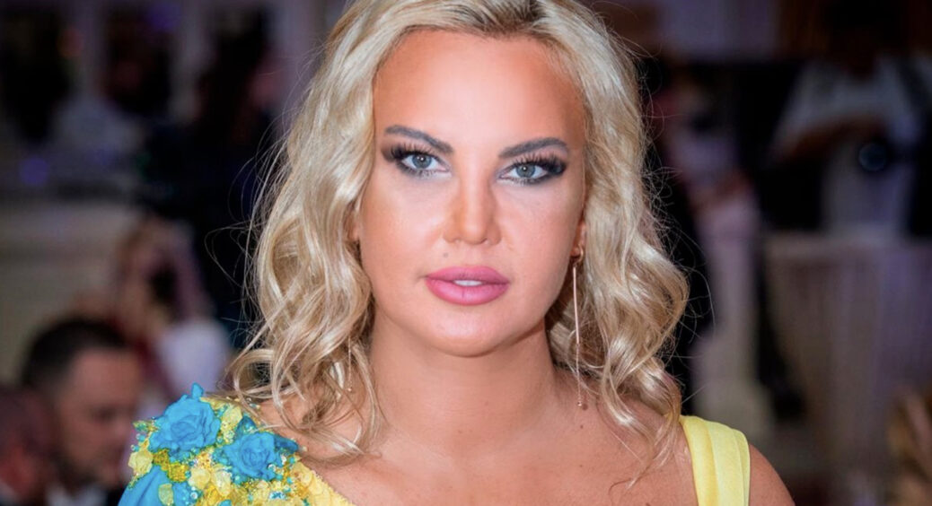 Камалія записала привітання з Днем Незалежності України у стилі президента: “Вітаю вас, мої рідні” (Відео) 