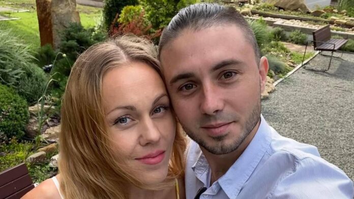 Знамените українське подружжя співаків виховує трьох діток Знамените українське подружжя співаків виховує трьох діток