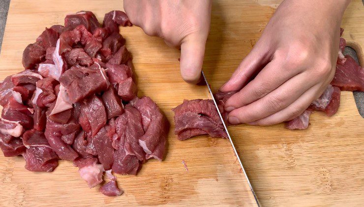 Як нарізати м'ясо?