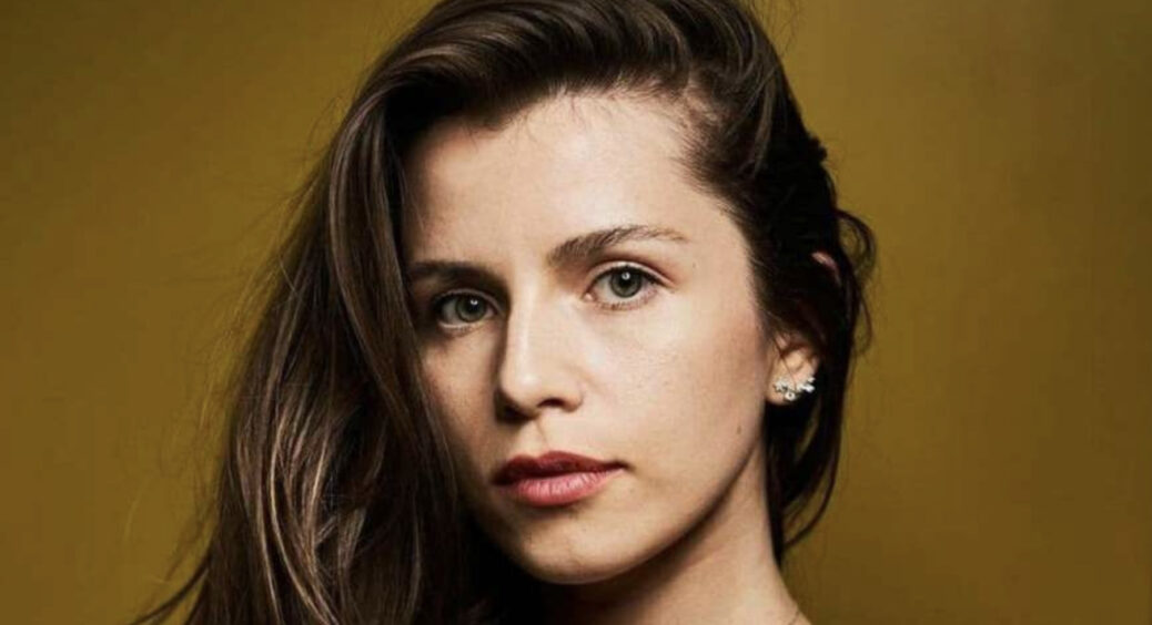 Фаворитка Вакарчука Христина Соловій покидає Україну: зірка вразила новиною про рішення виїхати за кордон 