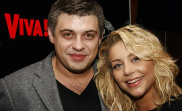 Які зіркові пари одружені за схемою співачка та продюсер?