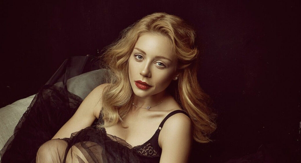 Височенний, вродливий та зеленоокий юнак: Тіна Кароль показала, як виглядає її єдиний син від Огіра 