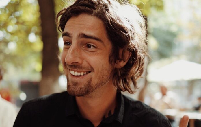 Володимир Дантес виїхав з України, а тепер мріє повернутися